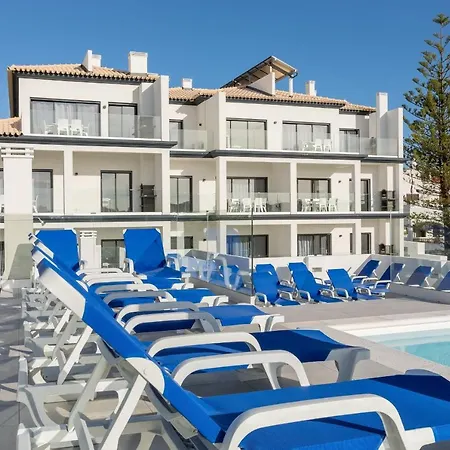 Correeira Luxury Residence T2 D - Albufeira, Pools, Wifi, Bbq, Beach شقة البوفيرا