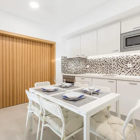 Correeira Luxury Residence T2 D - Albufeira, Pools, Wifi, Bbq, Beach * البوفيرا