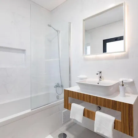 Correeira Luxury Residence T2 D - Albufeira, Pools, Wifi, Bbq, Beach البوفيرا